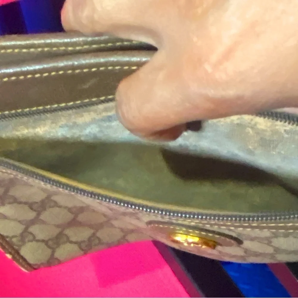 GUCCI Monogram Clutch, Authentic. EUC